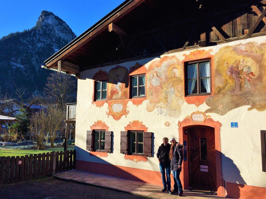 Ferienwohnungen Im Lueftlmalereck, Mussldomahaus Oberammergau Luaran gambar